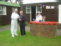 August tournament: Alan Mayne receives the Scott Cup (photo: Margaret Russell)