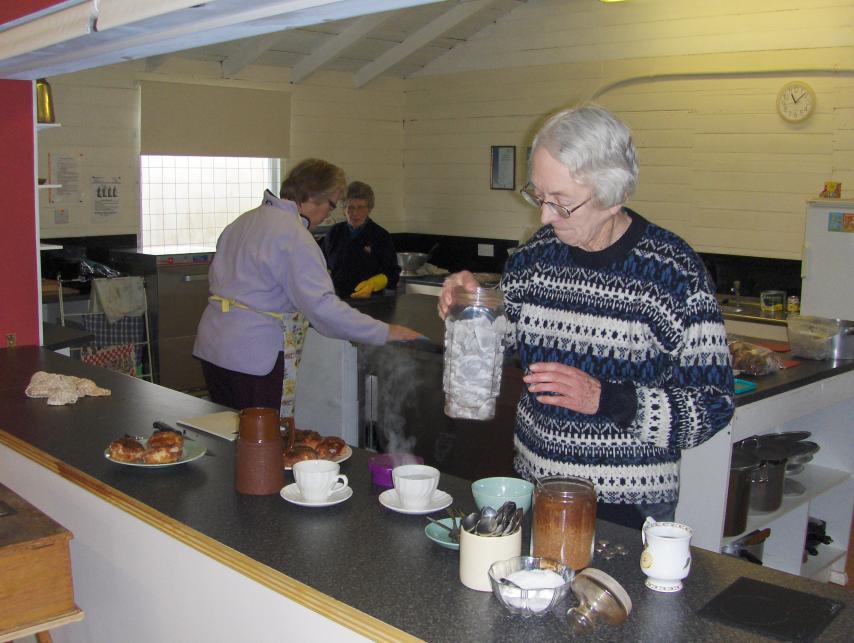 Opening the new Bar: Club Secretary Pauline Softley