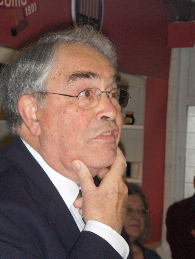 Opening the new Bar:  Quiller Barrett