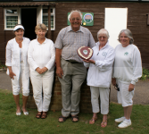 Ladies' Day: Winners Woking Wenches with Bill Arliss (photo: Ray Hall)