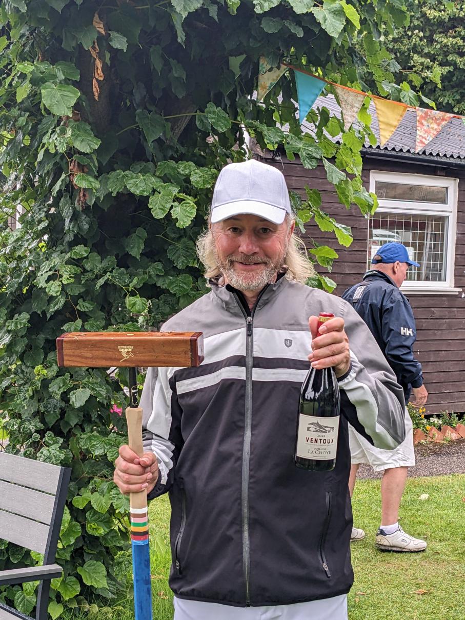 CqE GC Veterans Championship 23rd July: Plate winner Neil