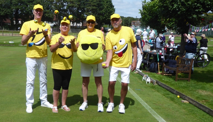 GC Carnival Day 4th August: Guildford & Godalming Emojinal Wrecks