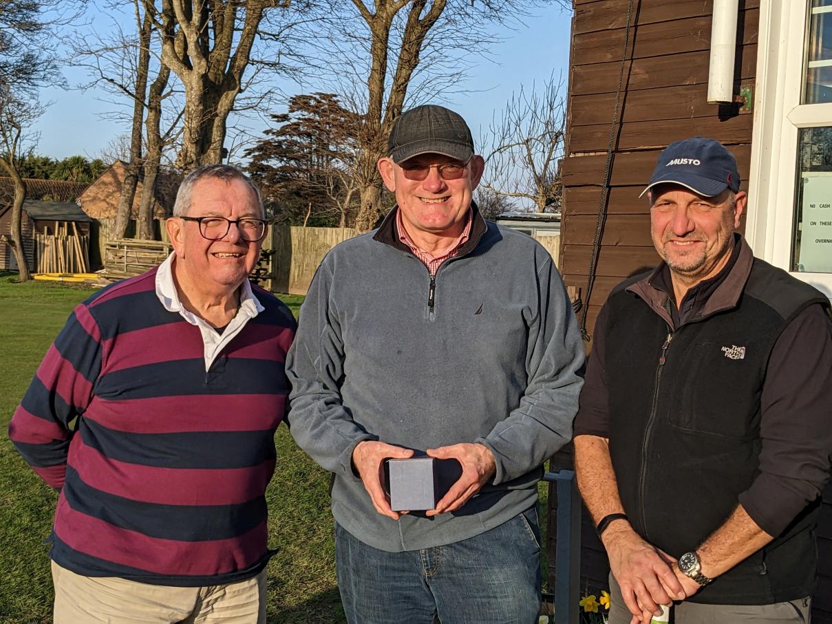 Advantage GC 17th March: winner in centre - Paul