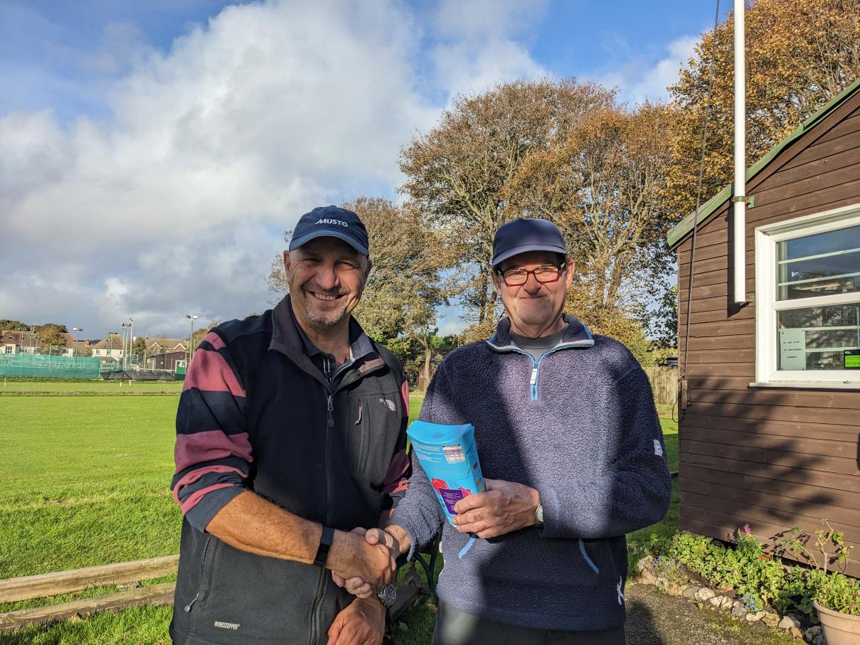 GC singles 21st October: Division winnner Richard with Manager David