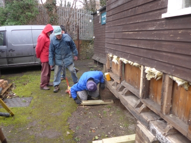 Replacing supporting beam, 2023: Graham Tucker, Peter pullin
