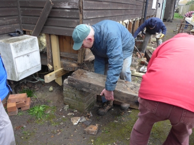 Replacing supporting beam, 2023: Peter Pullin