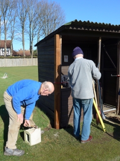 Lawn 8 hut maintenance, 2016